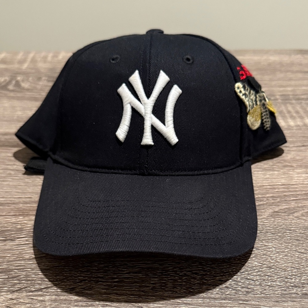 Gucci Black and White Embroidered Cap